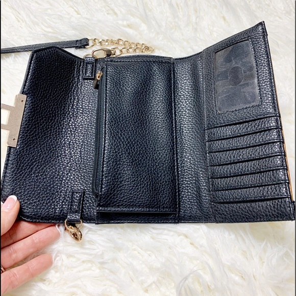 White House Black Market crossbody handbag - Picture 4 of 6